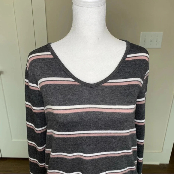 NWT Pink Republic Pink White and Gray Striped Pullover Sweater With Scoop Neck - Picture 5 of 14